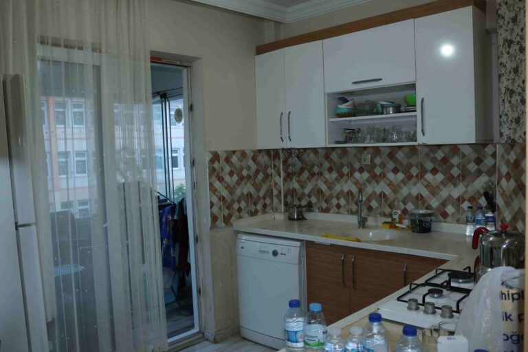 ANDİÇENDE FIRSAT DAİRE! GENİŞ 3+1 PRESTİJLİ KONUM