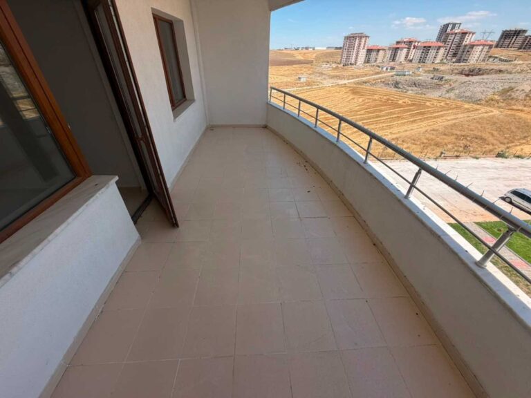 Domearc Gayrimenkul Satılık, Ferah ve Önü Açık 3+1 Daire