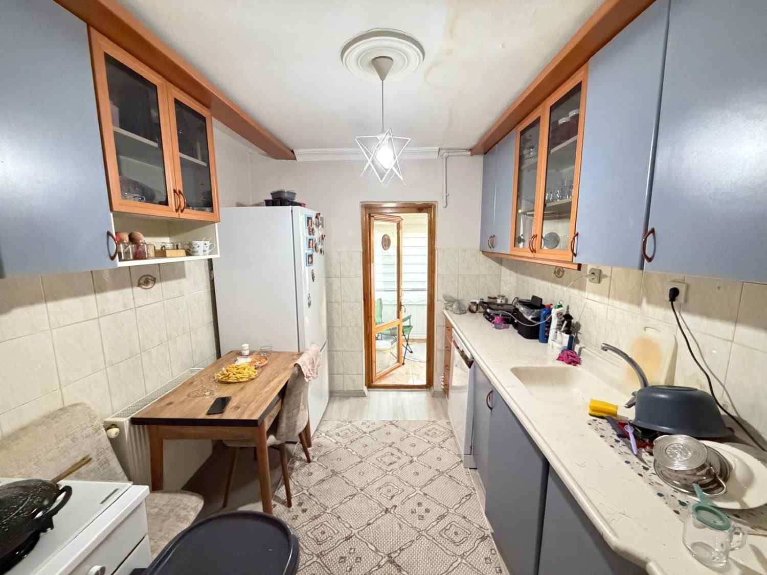 GÜZELKENT MAH. / BLV. ÜZERİ / 3+1 / K.MUTFAK / KOMBİLİ / KİRALIK