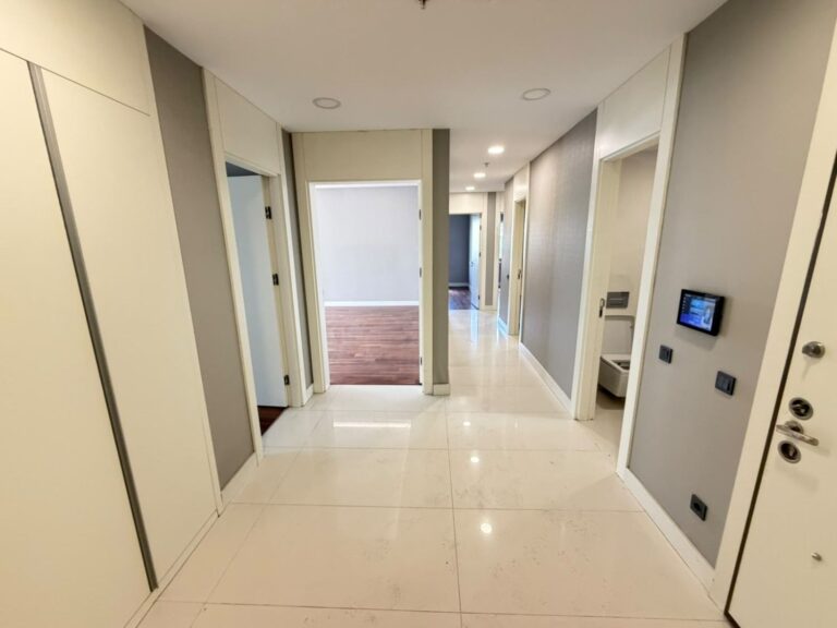 METROMALL KONUTLARI’NDA BÜYÜK TİP 4+1 KİRALIK DAİRE