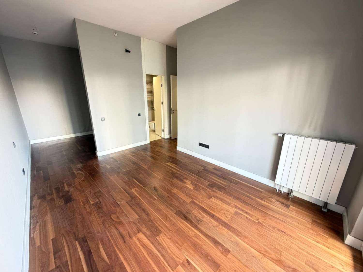METROMALL KONUTLARI’NDA BÜYÜK TİP 4+1 KİRALIK DAİRE