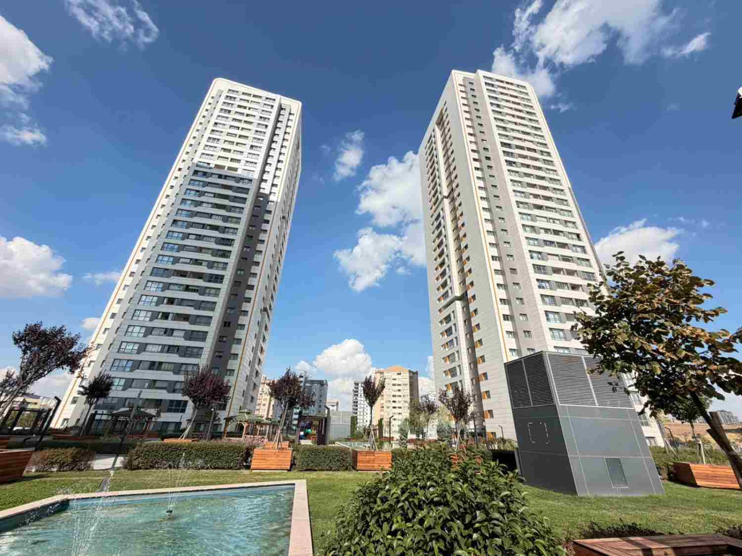 METROMALL KONUTLARI’NDA BÜYÜK TİP 4+1 KİRALIK DAİRE