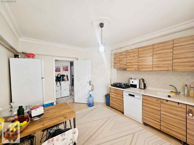 BAĞLICA’DA NEZİH SİTEDE KİRALIK 2+1 DAİRE
